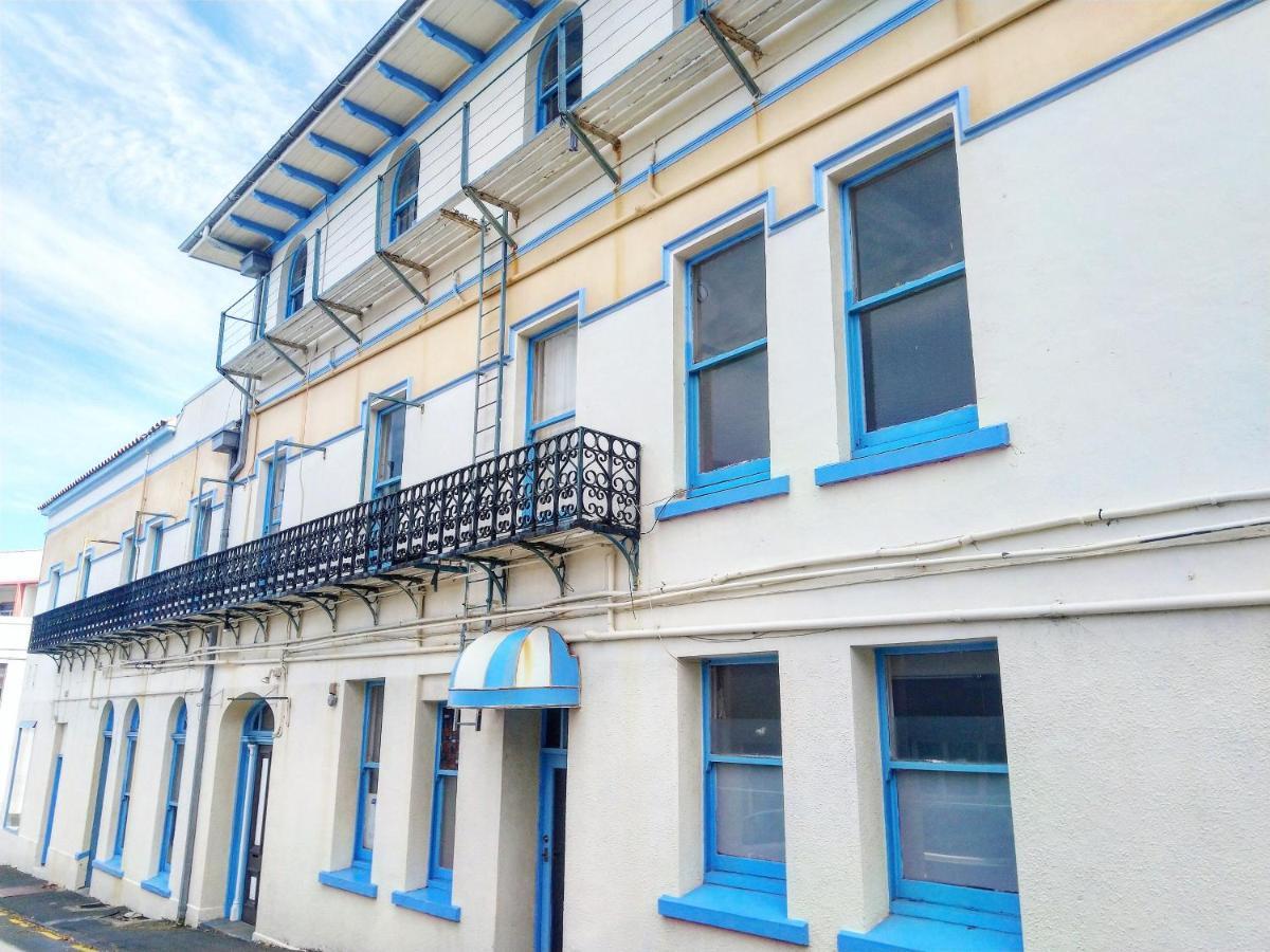 Crashpalace Backpackers Napier Exterior photo